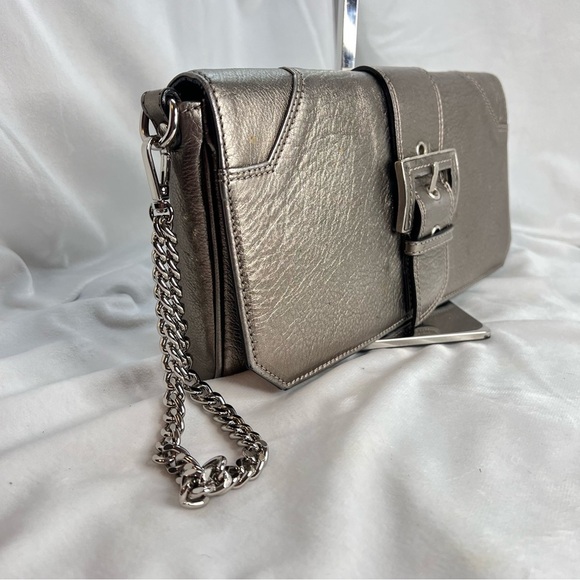 DONALD J PLINER Couture Sliver Foil Clutch / Wristlet - Picture 2 of 16